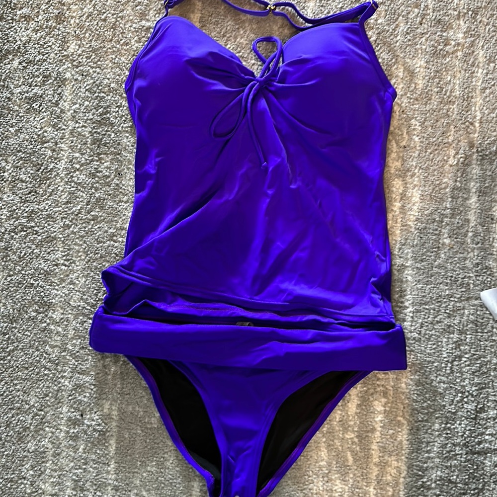 Victoria’s Secret tankini 36B medium purple
